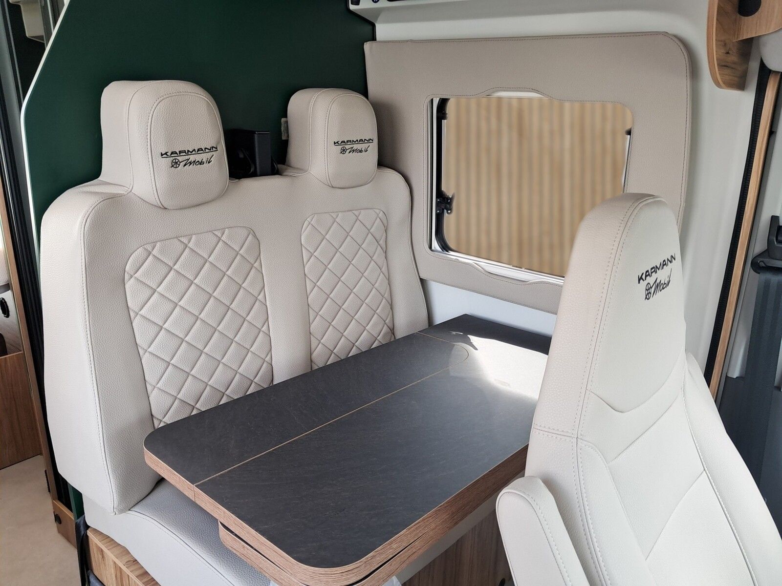 Fahrzeugabbildung Karmann Dexter 4x4 DE 560 AW Allrad 4x4, Rückfahrkamera