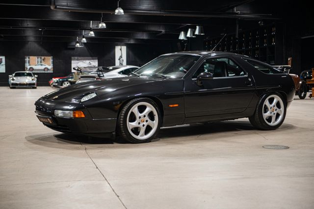 Porsche 928 GT