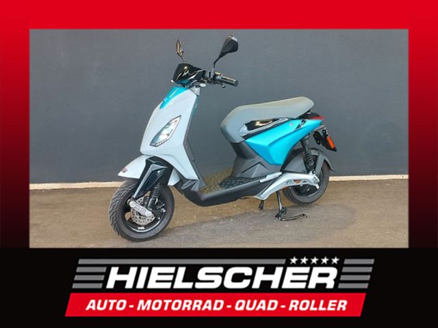 Piaggio PIAGGIO 1+ ONE ElektroRoller | WENIG KM/WIE NEU