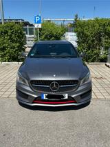Mercedes-Benz CLA 250 Sport 4MATIC DCT Sport - Cars in München: Sportwagen