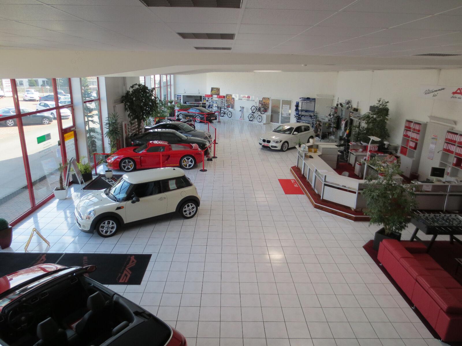 showroom-image-bottom
