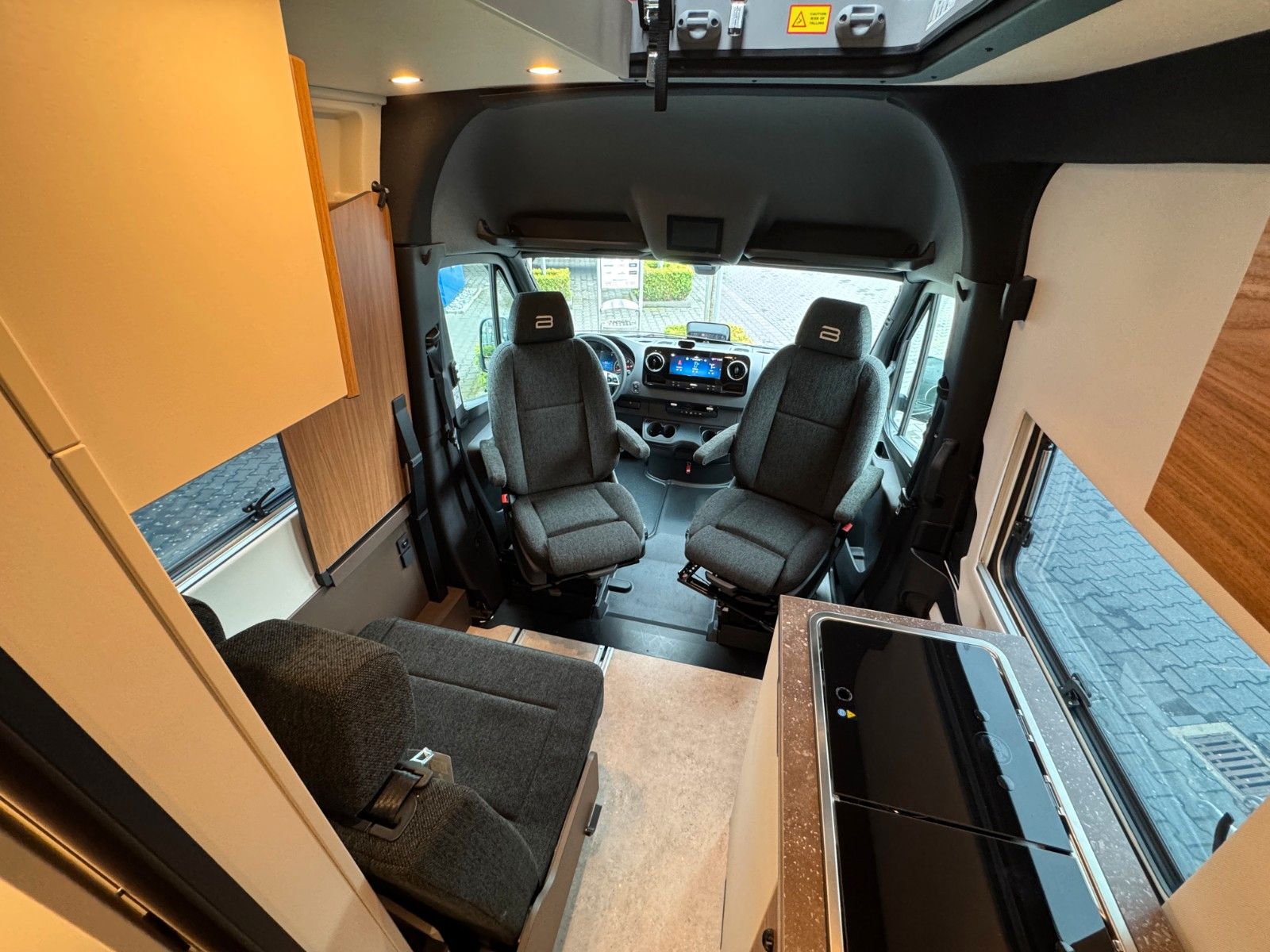 Fahrzeugabbildung Bürstner Habiton HMX 4x4 Schlafdach SIE SPAREN € 8.008,-!