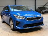 Kia cee'd Sportswagon - blaue Kia cee'd Sportswagon
