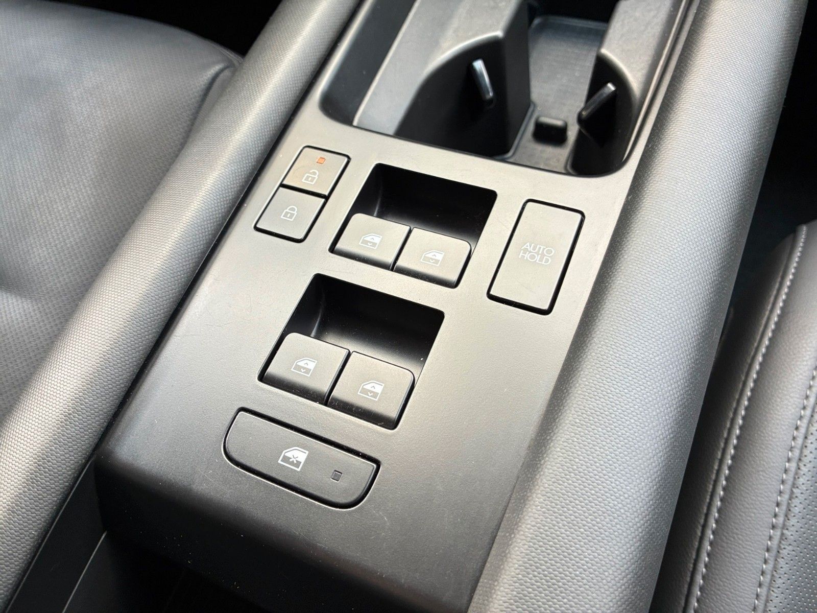 Fahrzeugabbildung Hyundai IONIQ 6 UNIQ 325PS 360°/Bose/Leder!