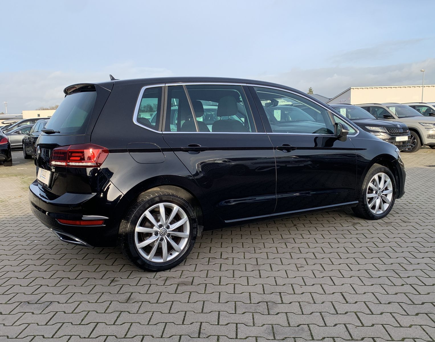 Fahrzeugabbildung Volkswagen Golf Sportsvan 1.5 TSI*Highline*LED*ACC*Klima*