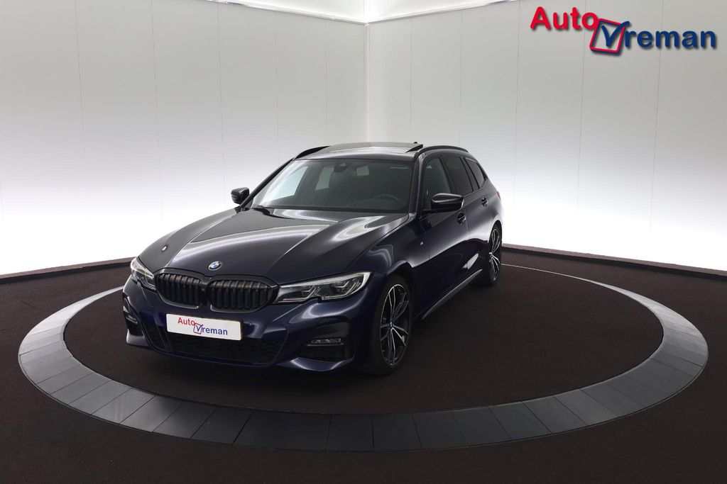 Image of BMW 320
