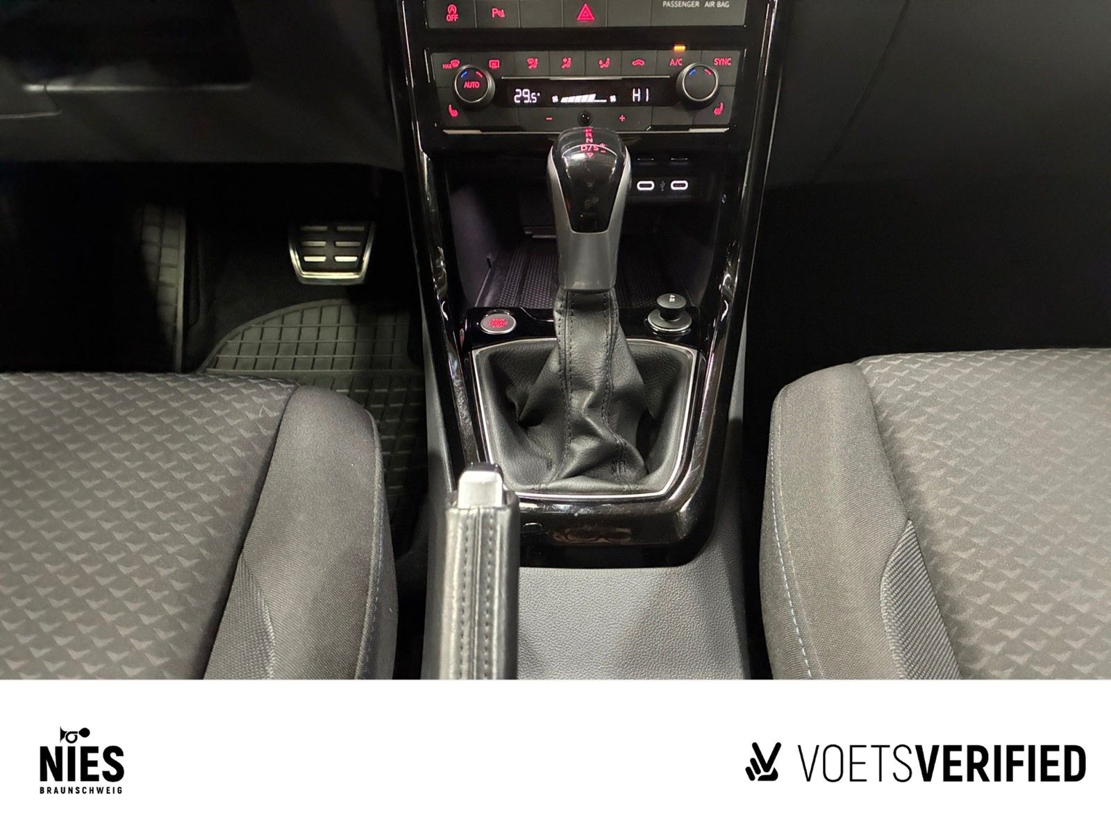 Volkswagen T-Cross - Bild 10