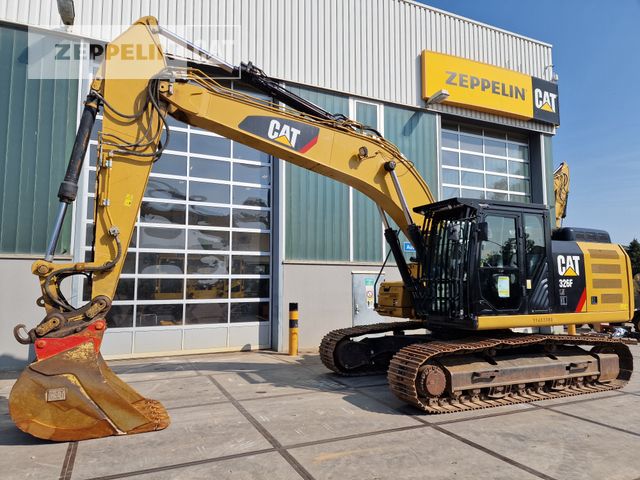 CAT 326FLN