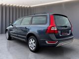 Volvo XC 70 2.4 D5 Momentum AWD*NAVI*LEDER*AUTOMATIK* - blaue Volvo XC70