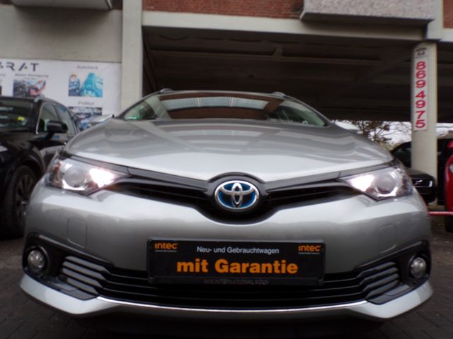 Toyota Auris Touring Sports Hybrid Team D Navi PDC Kam