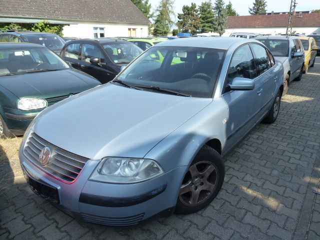 Volkswagen Passat 2.0 Basis