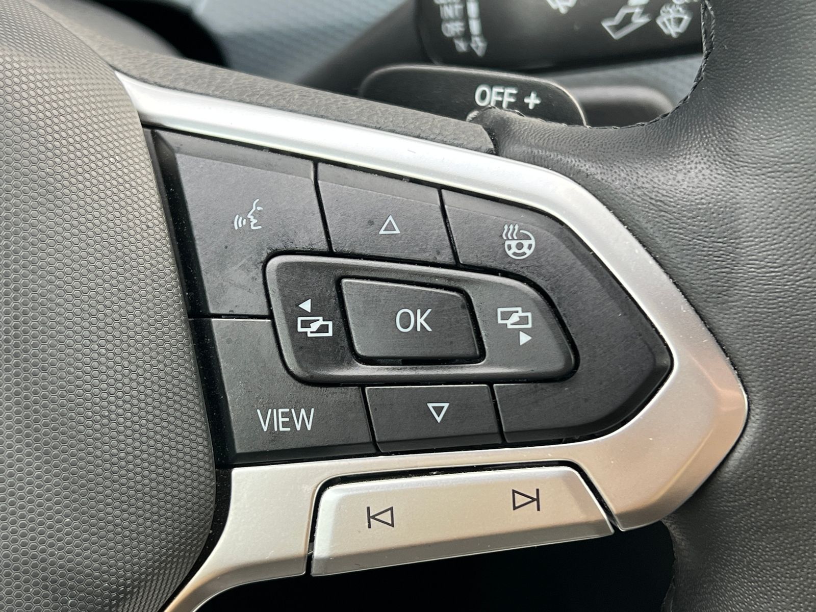 Fahrzeugabbildung Volkswagen Touran GOAL 2.0 TDI DSG *AHK, IQ.Light, ACC, Kam