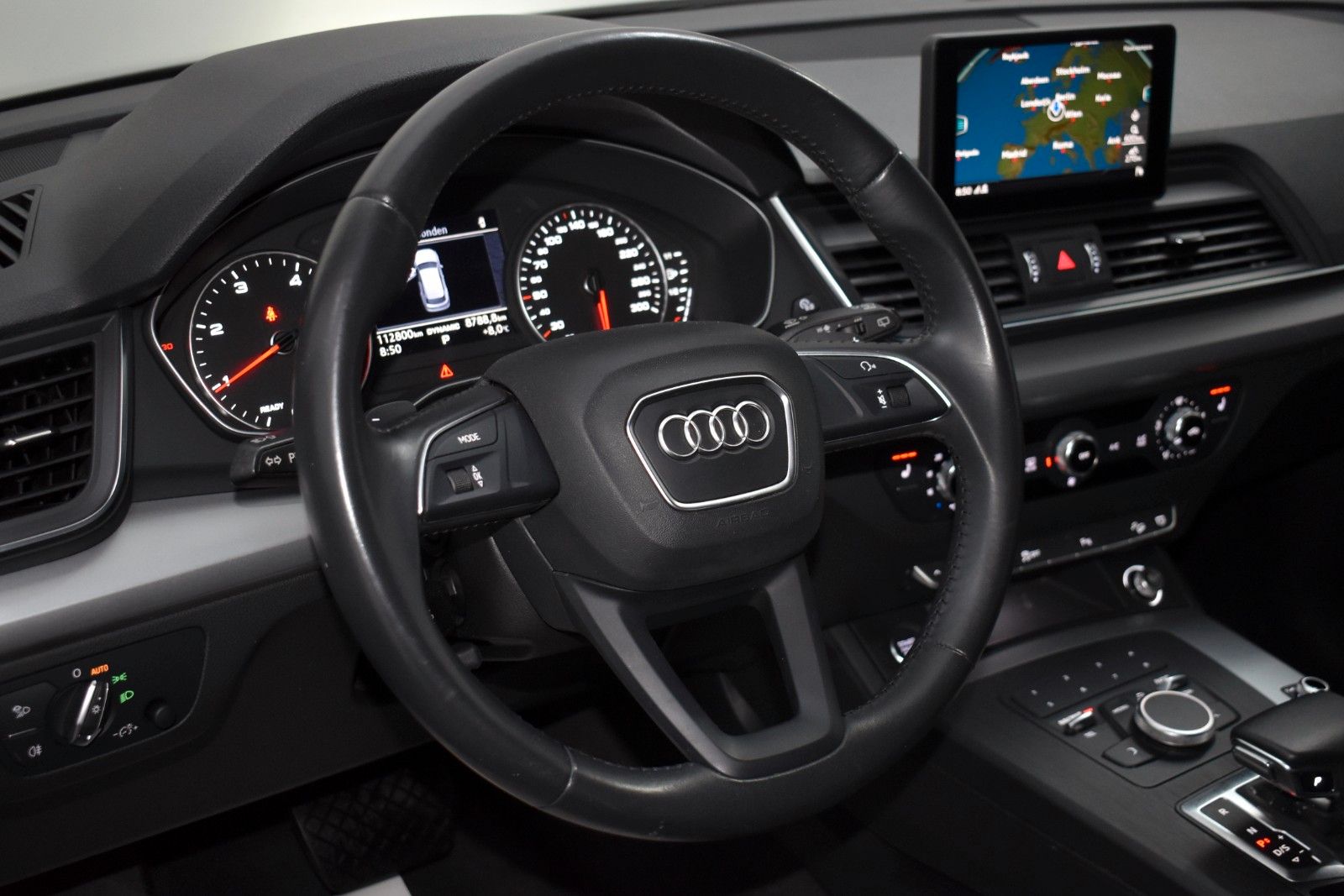 Fahrzeugabbildung Audi Q5 35 TDI quattro S Line Leder,Navi,LED,SH,PDC