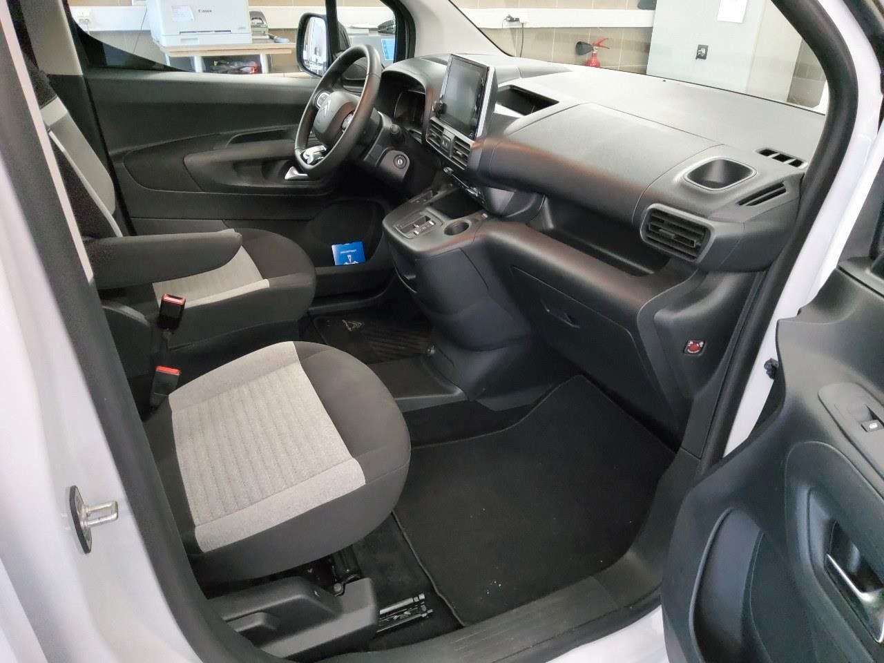 Fahrzeugabbildung Citroën ë-Berlingo SHINE "M" 3-PHASIG 11KW NAVI/LED/VIRT