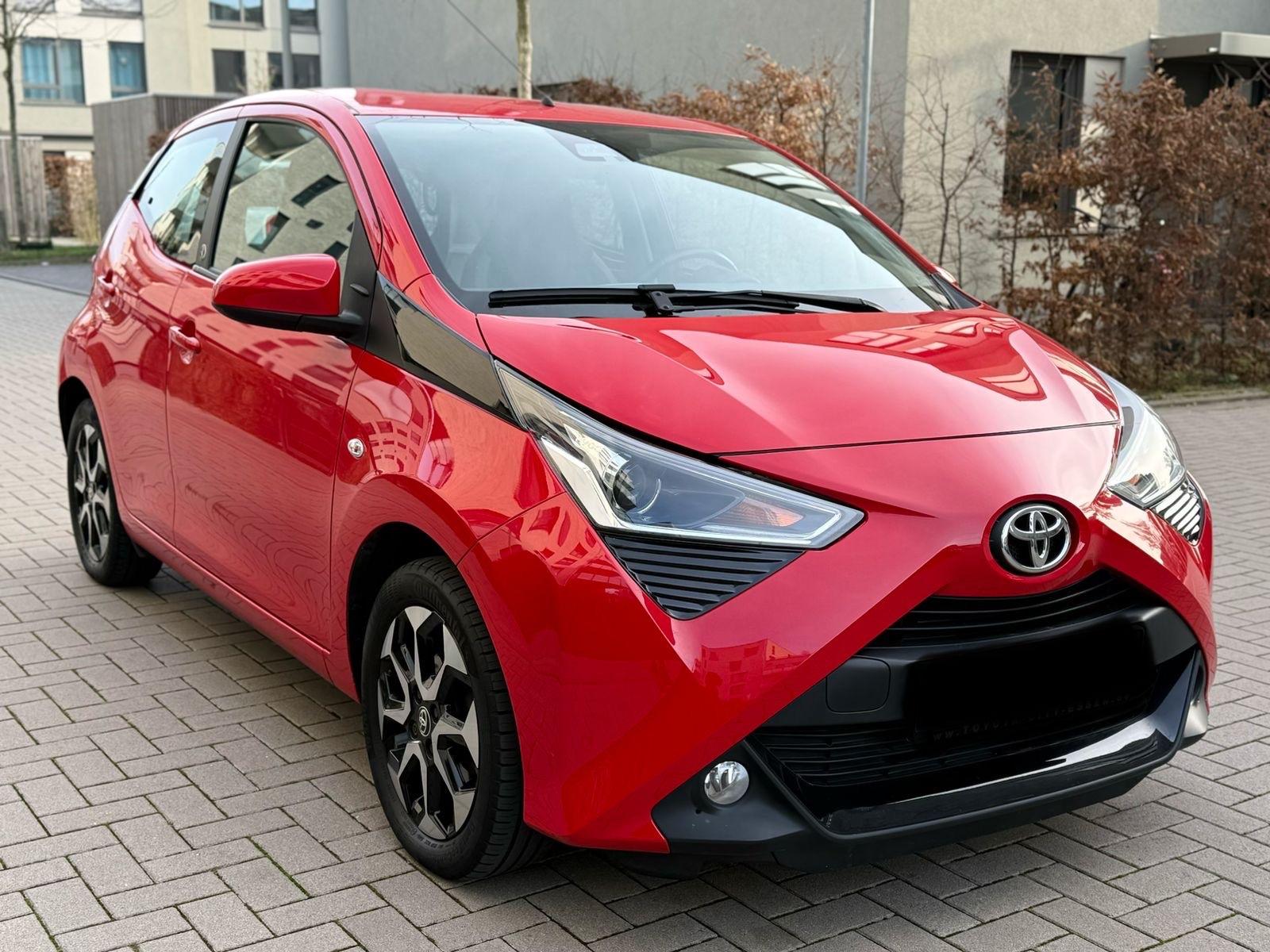 Toyota Aygo AYGO x