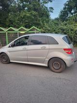 Mercedes-Benz B 200 - - Mercedes-Benz B-Class mit LPG-Antrieb