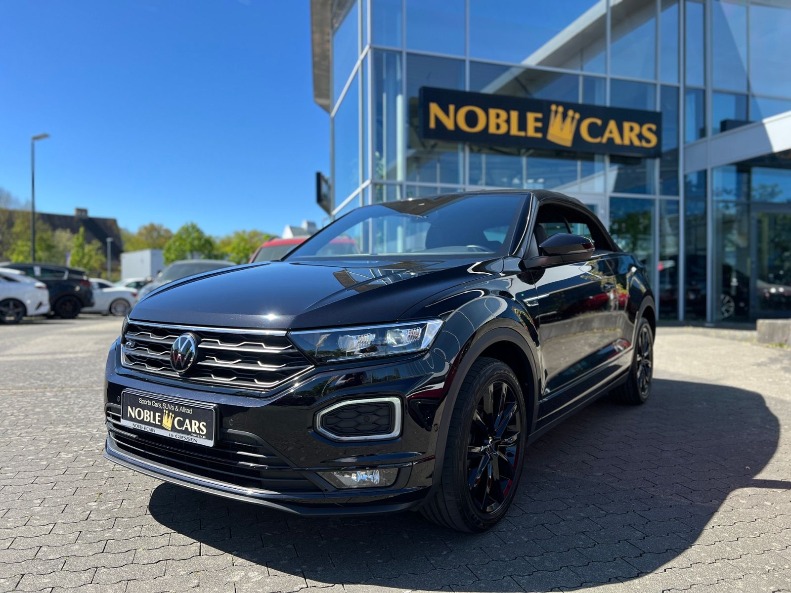 Fahrzeugabbildung Volkswagen T-Roc Cabriolet R Line Black AHK BEATS KEYLESS