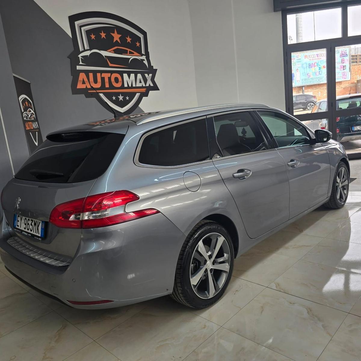 Peugeot 308 2015 — photo 6