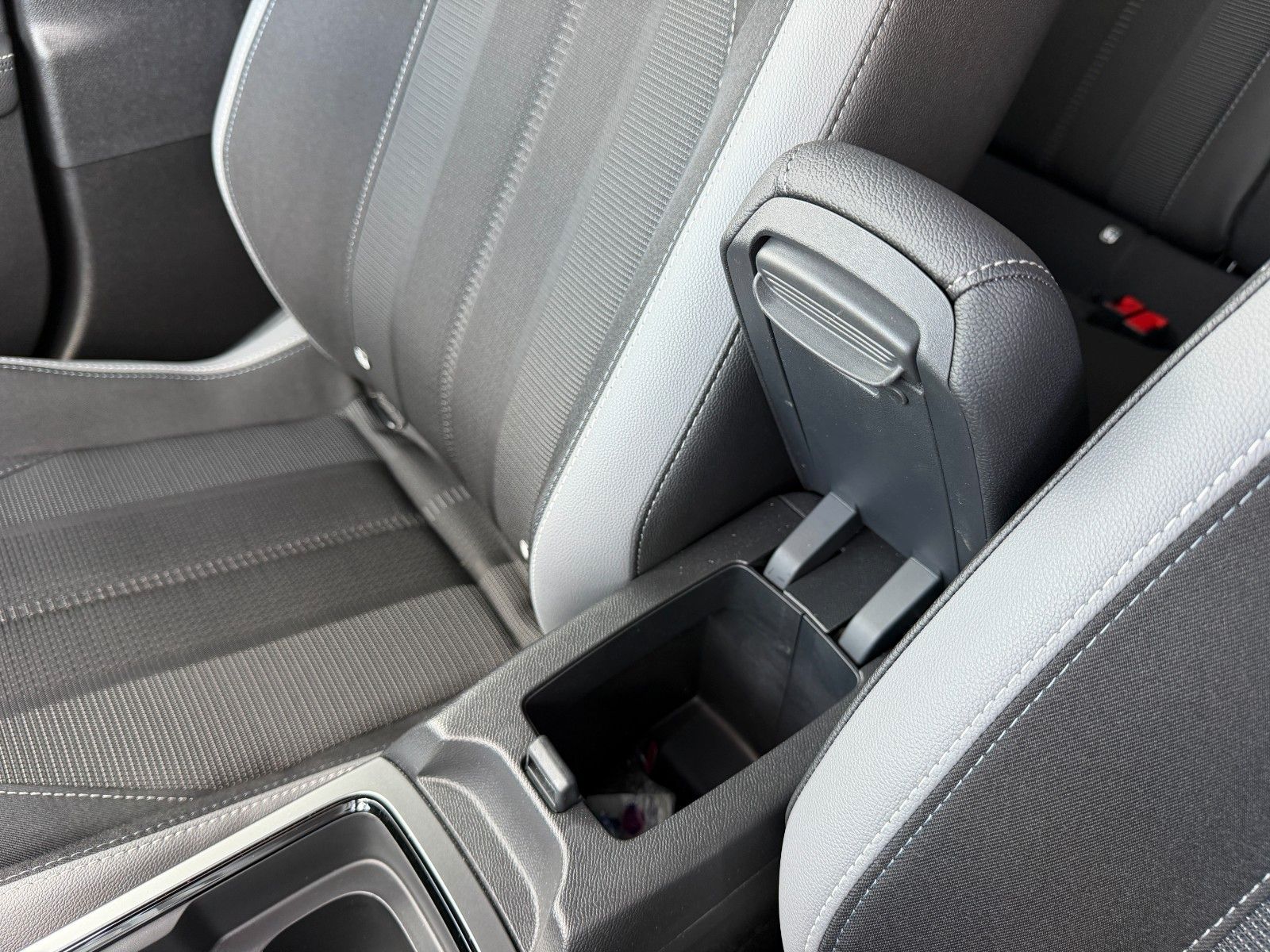 Fahrzeugabbildung Opel Mokka GS 136PS Automatik Hybrid/Navi/AHK!