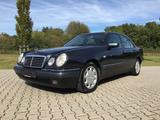 Mercedes-Benz E 420 Elegance - Mercedes-Benz E 420: Schiebedach