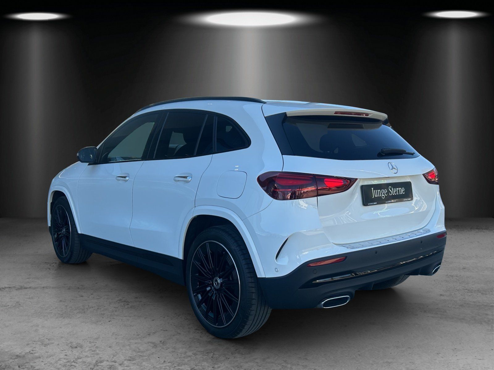 Fahrzeugabbildung Mercedes-Benz GLA220 d 4M AMG Premium MOPF Burm DISTRO 360°AHK