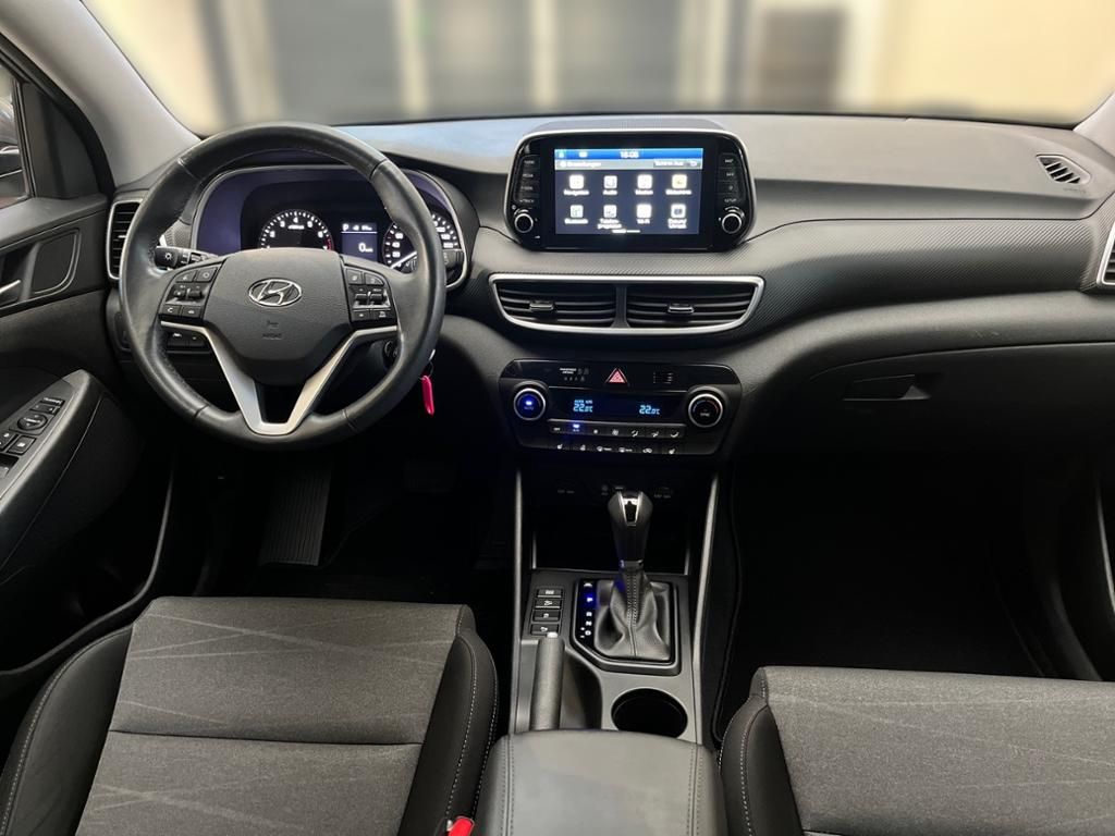 Fahrzeugabbildung Hyundai Tucson Advantage 2WD KAM LM KlimaA Navi PDC AUT