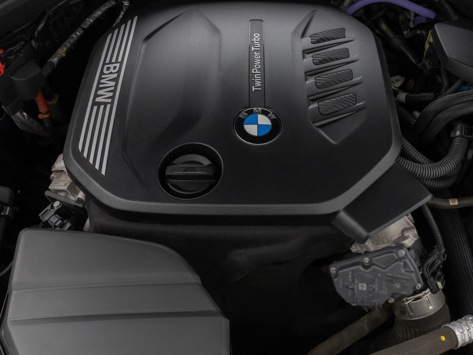 Fahrzeugabbildung BMW 320d Sport Line DAB HiFi PDC Geschwindigkeitsreg