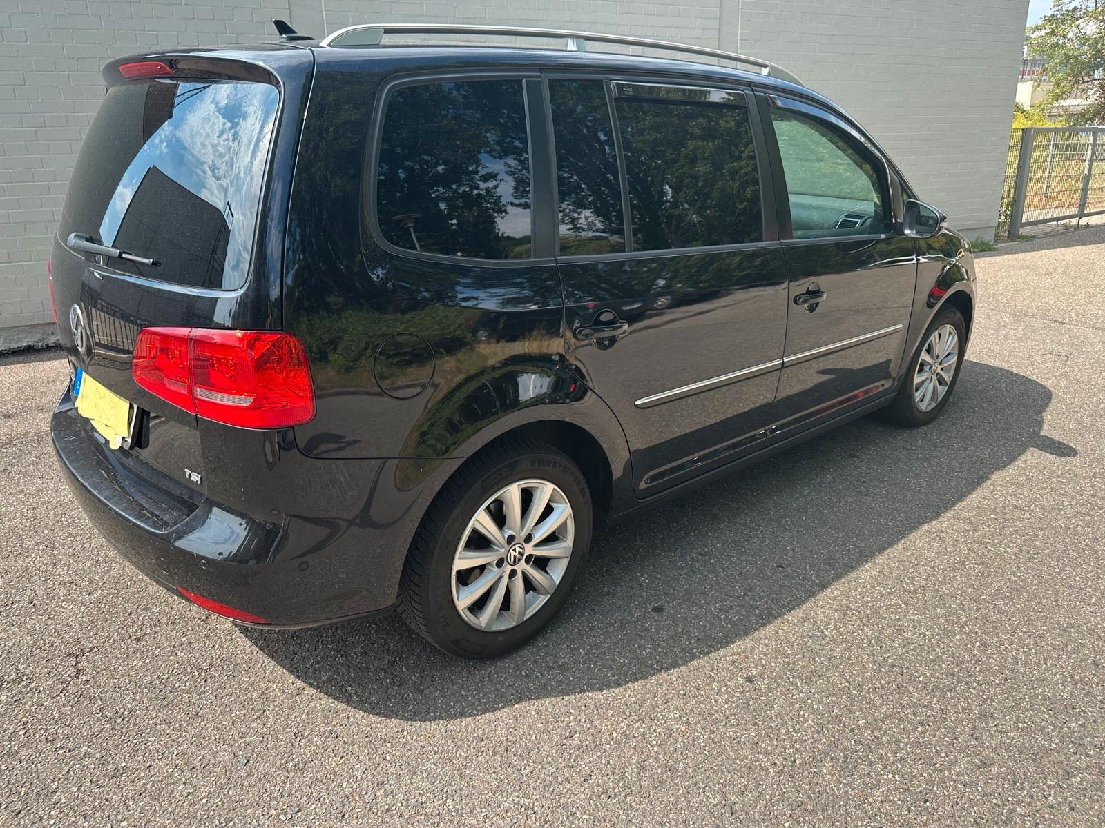 Volkswagen Touran 2011 — photo 5