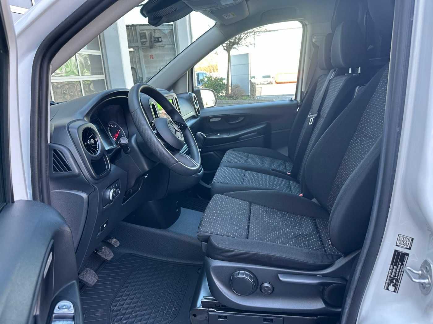 Fahrzeugabbildung Mercedes-Benz Vito 116 CDI neues Modell Klima Kamera MBUX