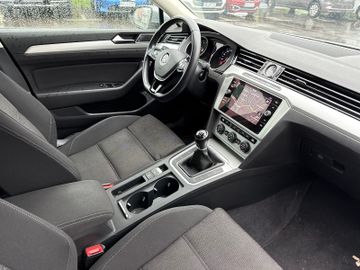 Volkswagen Passat Variant Comfortl.+Navi+Klima+Shz