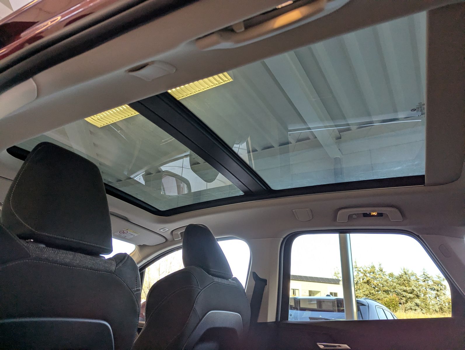 BMW 218 Active Tourer i Panorama Sport-Sitze AHK - Image 14