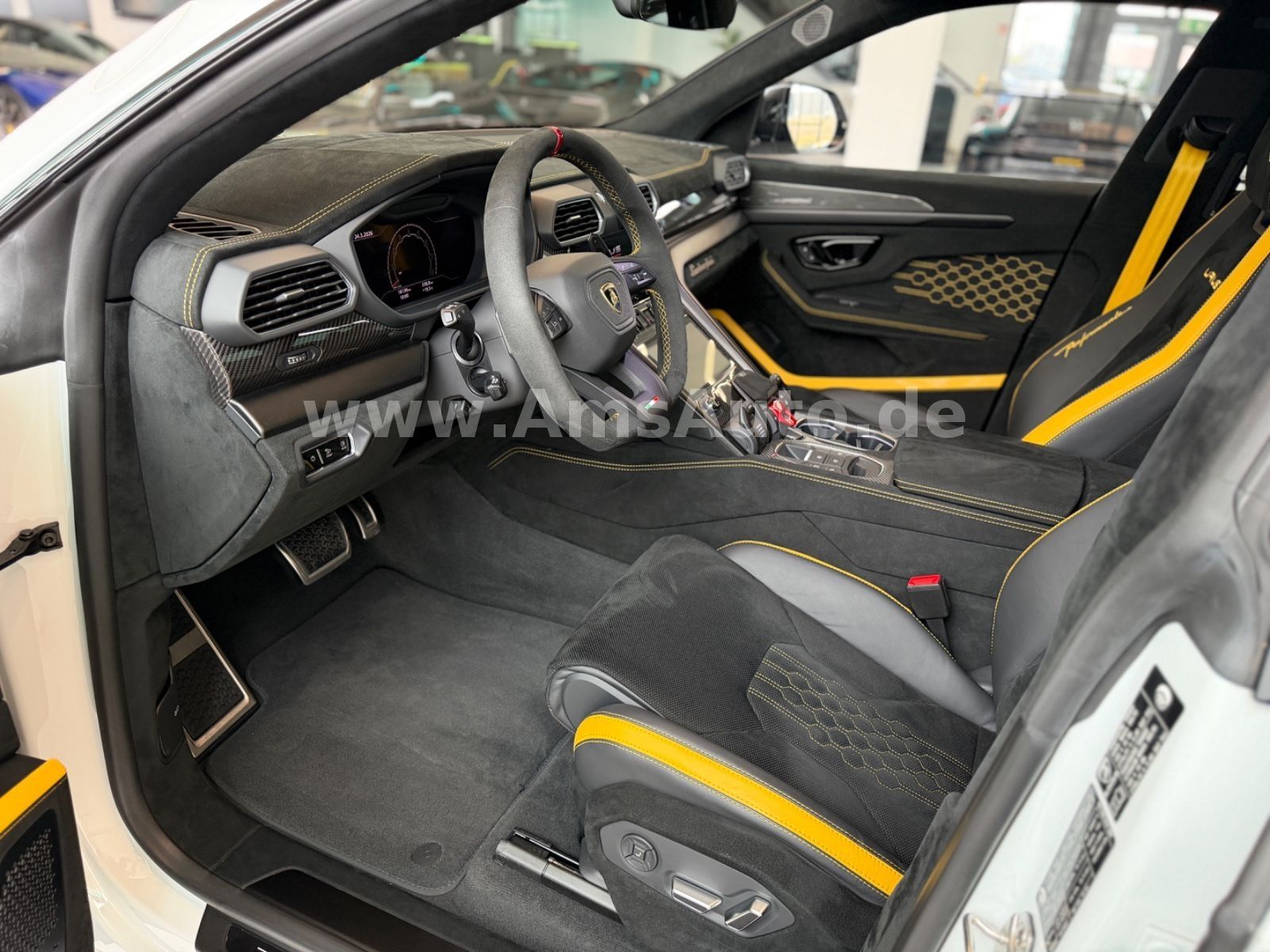 Urus 4.0 V8 Performante Full Carbon Full PPF