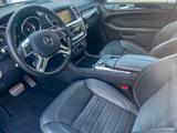 Mercedes-Benz ML 350 CDI 4Matic Leder Bi-Xenon PDC Kamera AHK - Mercedes-Benz ML-Klasse mit Diesel-Antrieb: Automatik