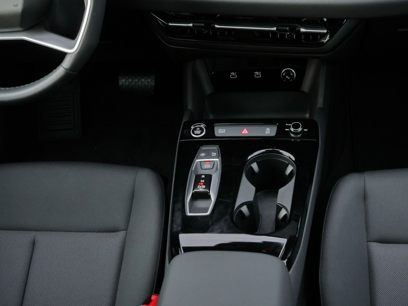 Audi Q6 e-tron - Bild 8