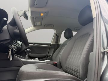 Audi A3 - 8
