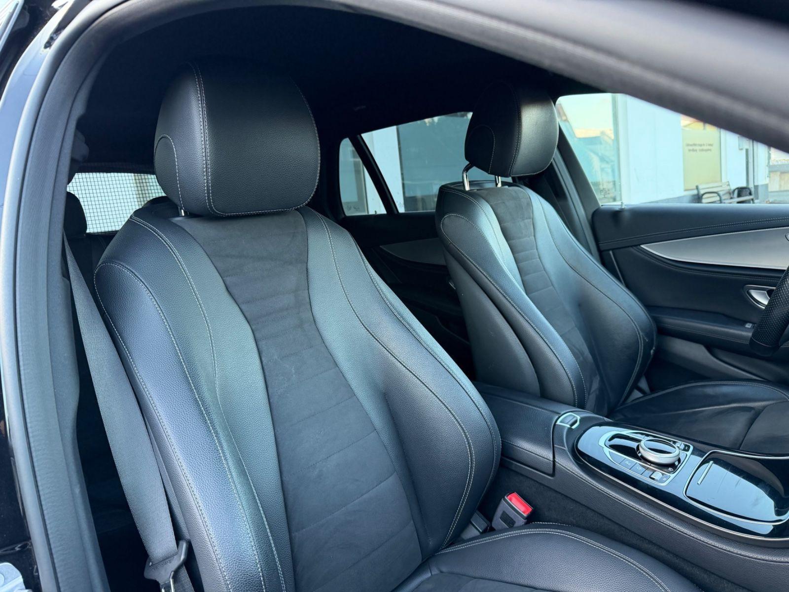 Mercedes-Benz E 220 E T-Modell E 220 d/LED/AHK/AMBIENTE/