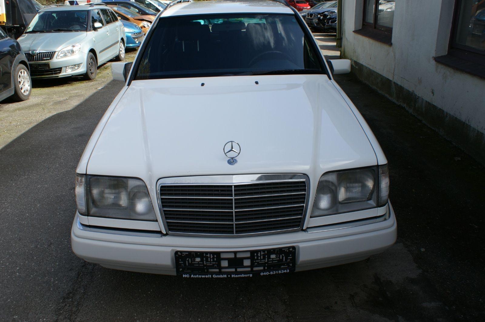 Mercedes-Benz E 300  Diesel