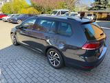 Volkswagen Golf 2.0 TDI DSG 4MOTION Sound Variant Sound - Volkswagen Golf: TDI 4motion
