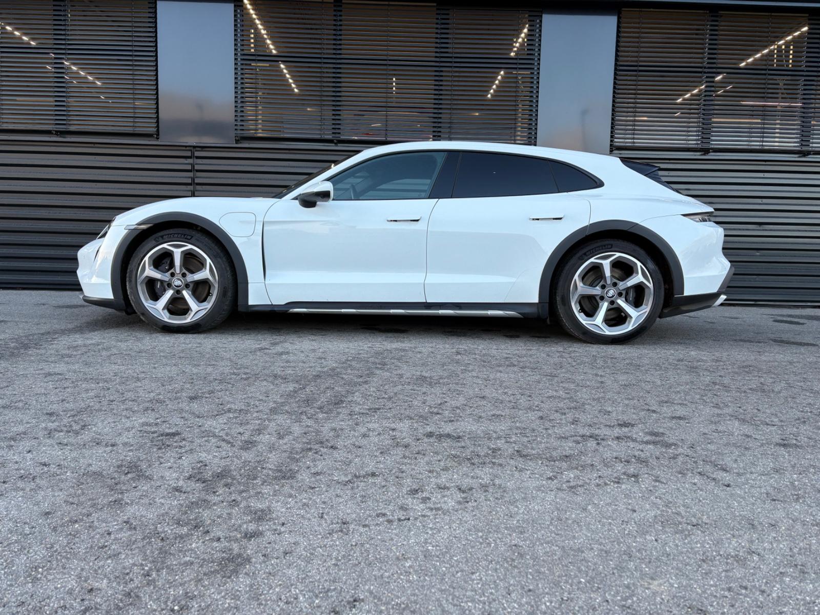 Porsche Taycan Cross Turismo 4-HEAD UP-PANO-PAS-20„