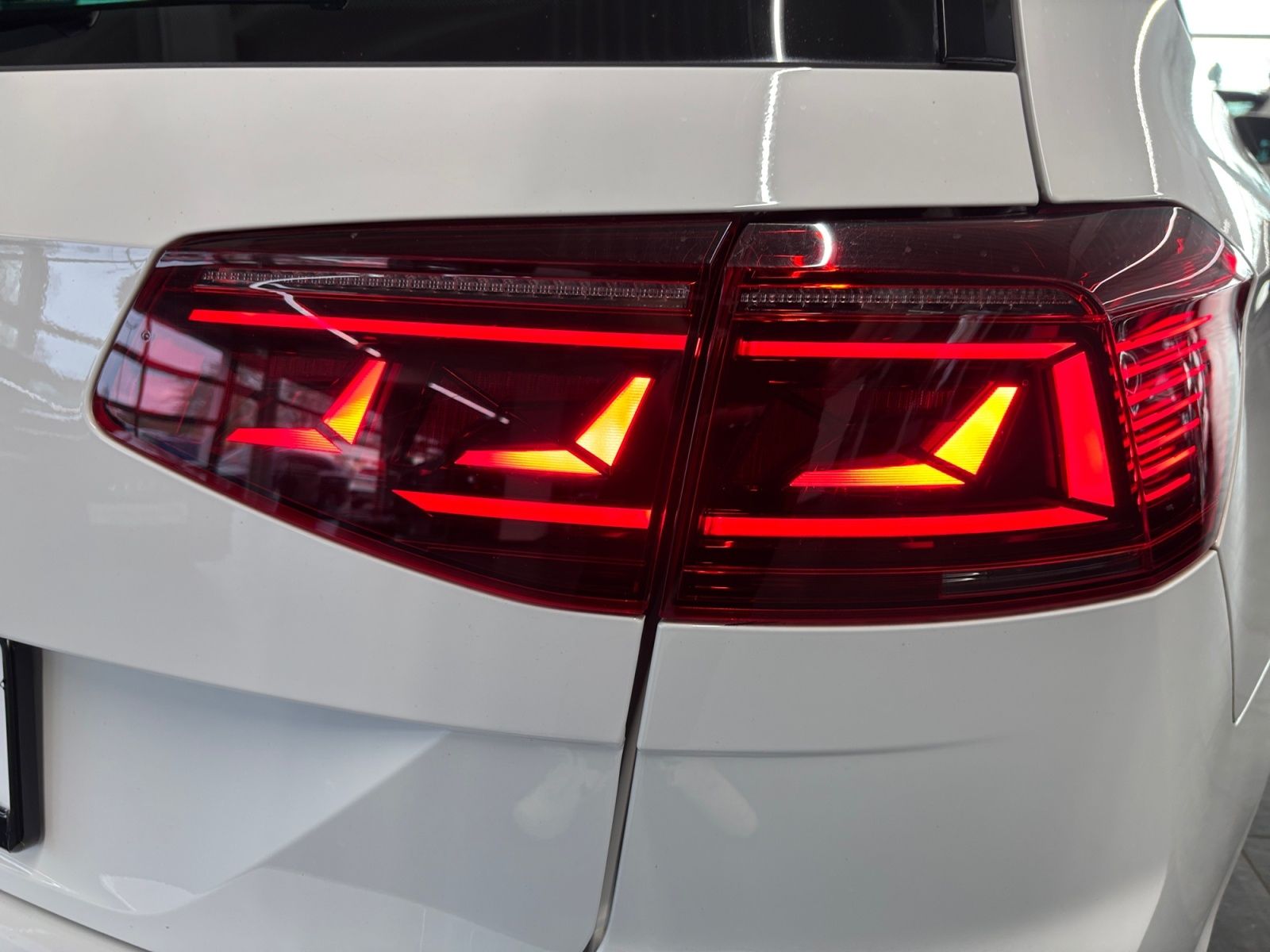 Volkswagen Passat Variant - Bild 25