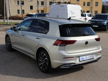 Volkswagen Golf VIII 1.5 eTSI DSG Move Tiptronic KLIMA LED