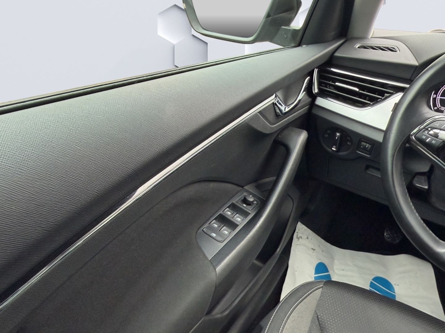 Scala Tour 1.0 TSI 81kW 6-Gang SG LED PDC Rückfa