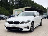 BMW 3 Touring 320 d Sport Line/LED/AHK/103.400km - BMW 320: 320d Sport