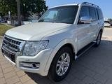 Mitsubishi Pajero 3.2 DI-D Top Montero - gebrauchte Mitsubishi Pajero aus dem Jahr 2017