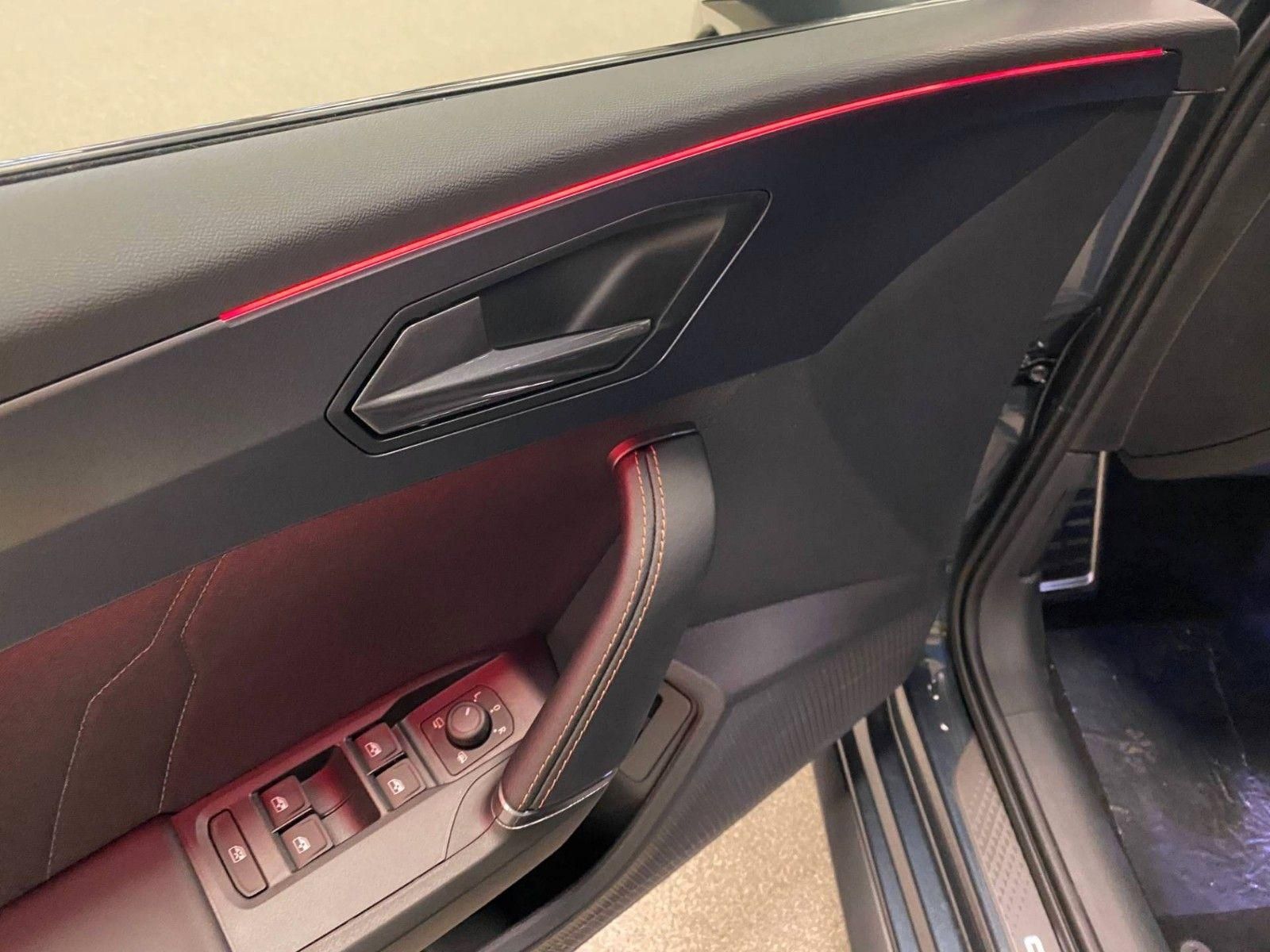 Fahrzeugabbildung CUPRA Leon ST 1.5 eTSI DSG MHEV+Schwellerverbreiterun