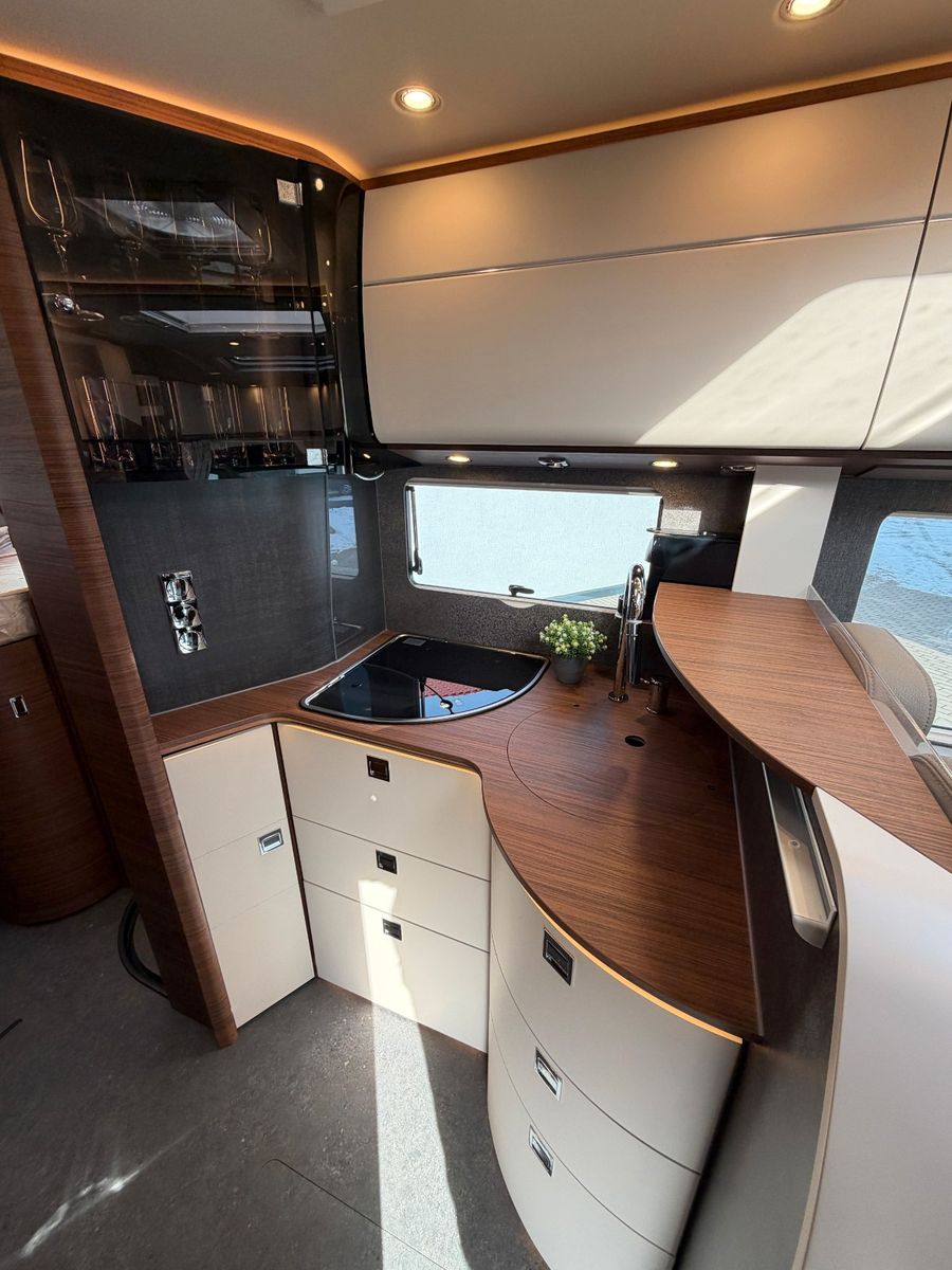 Fahrzeugabbildung Carthago chic c-line T 4.9 LE