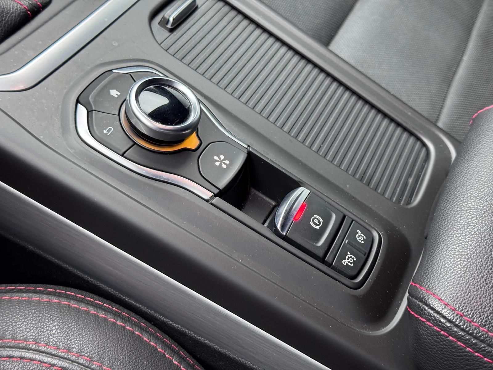 Fahrzeugabbildung Renault LIMITED BLUE dCi 200 EDC/ACC/BOSE/AHK/MASSAGE/DA