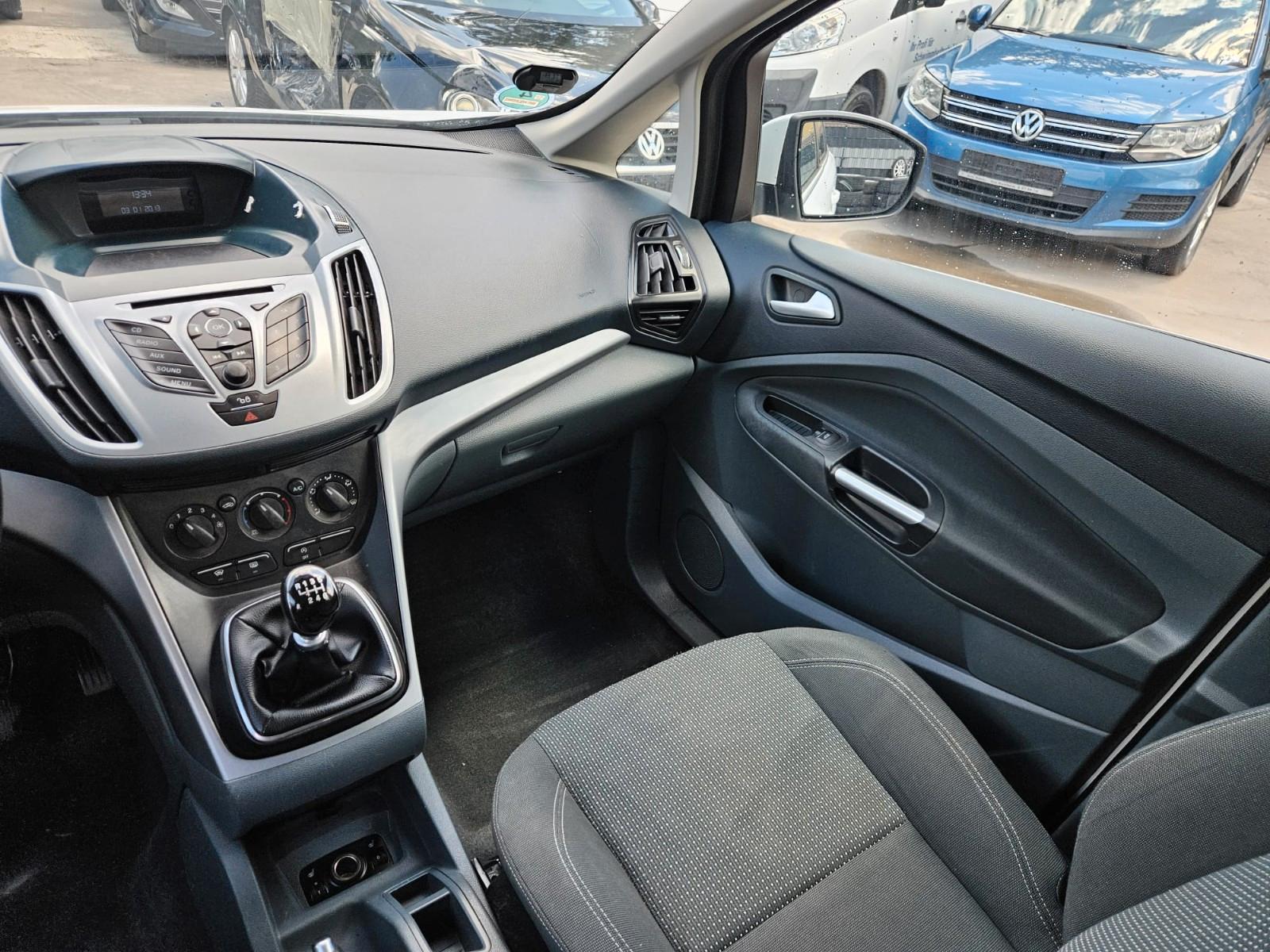 Ford Grand C-MAX 2012 — photo 10