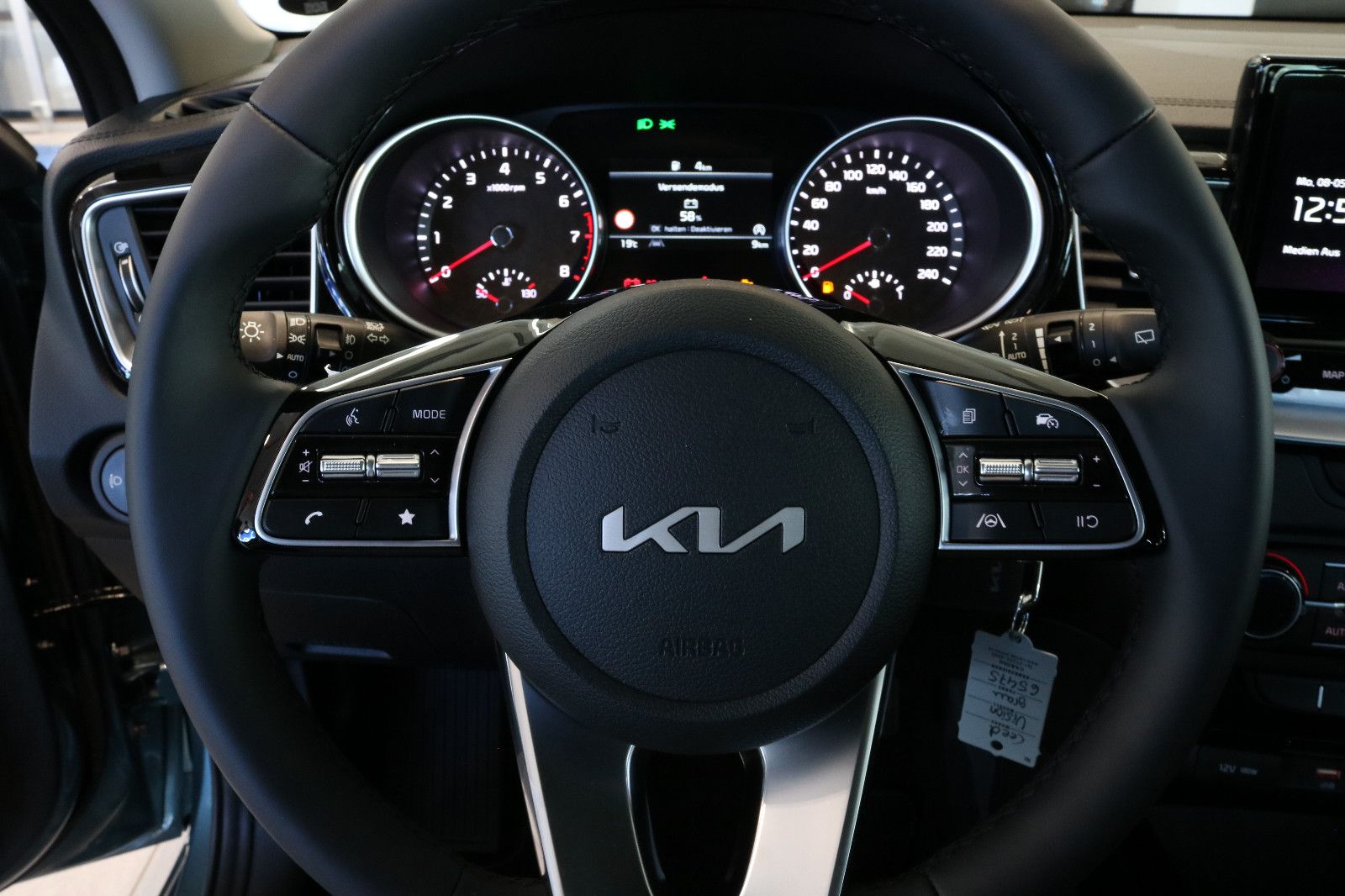 Fahrzeugabbildung Kia Ceed 1,5 T-GDI Vision DEUTSCHES MODELL