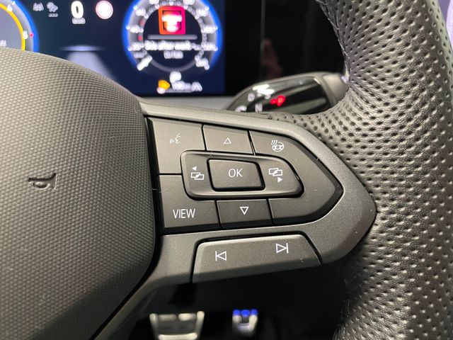Tayron R-Line 2.0 TDI DSG IQ.LIGHT PANO AHK